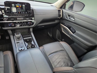 2022 Nissan Pathfinder Platinum 4WD