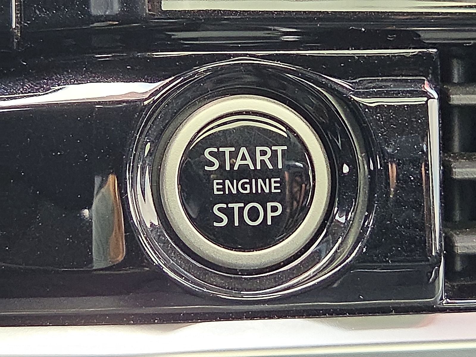 2022 Nissan Pathfinder Platinum 4WD