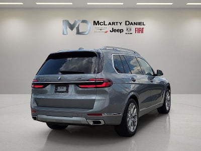 2025 BMW X7 xDrive40i