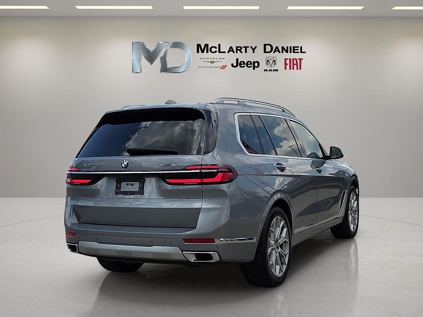 2025 BMW X7 xDrive40i