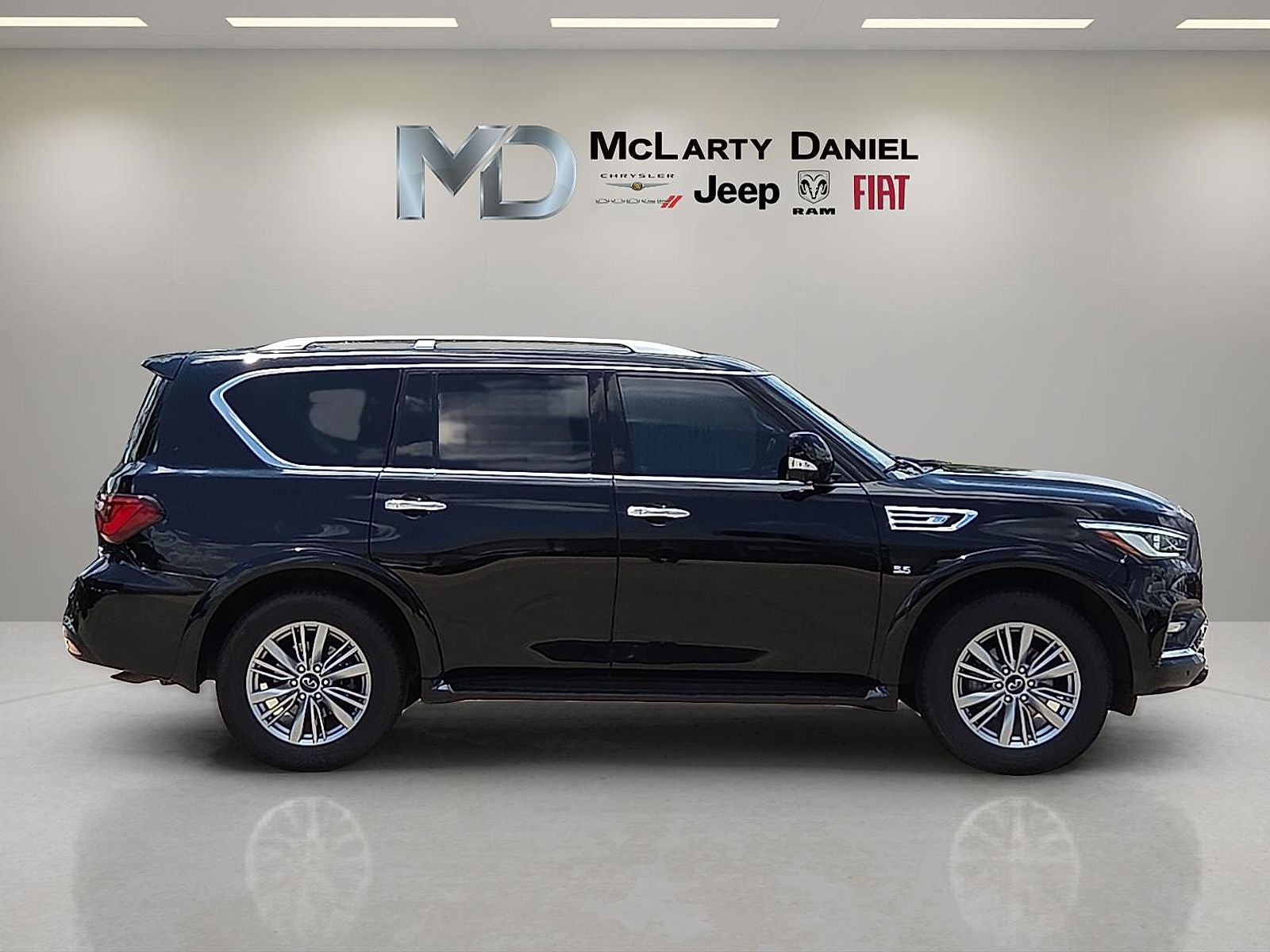 2018 INFINITI QX80 AWD
