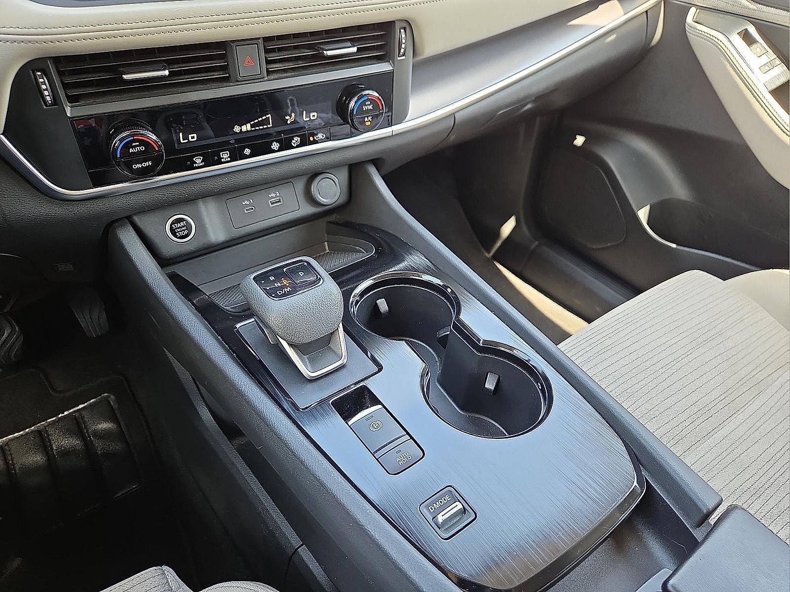 2023 Nissan Rogue SV FWD