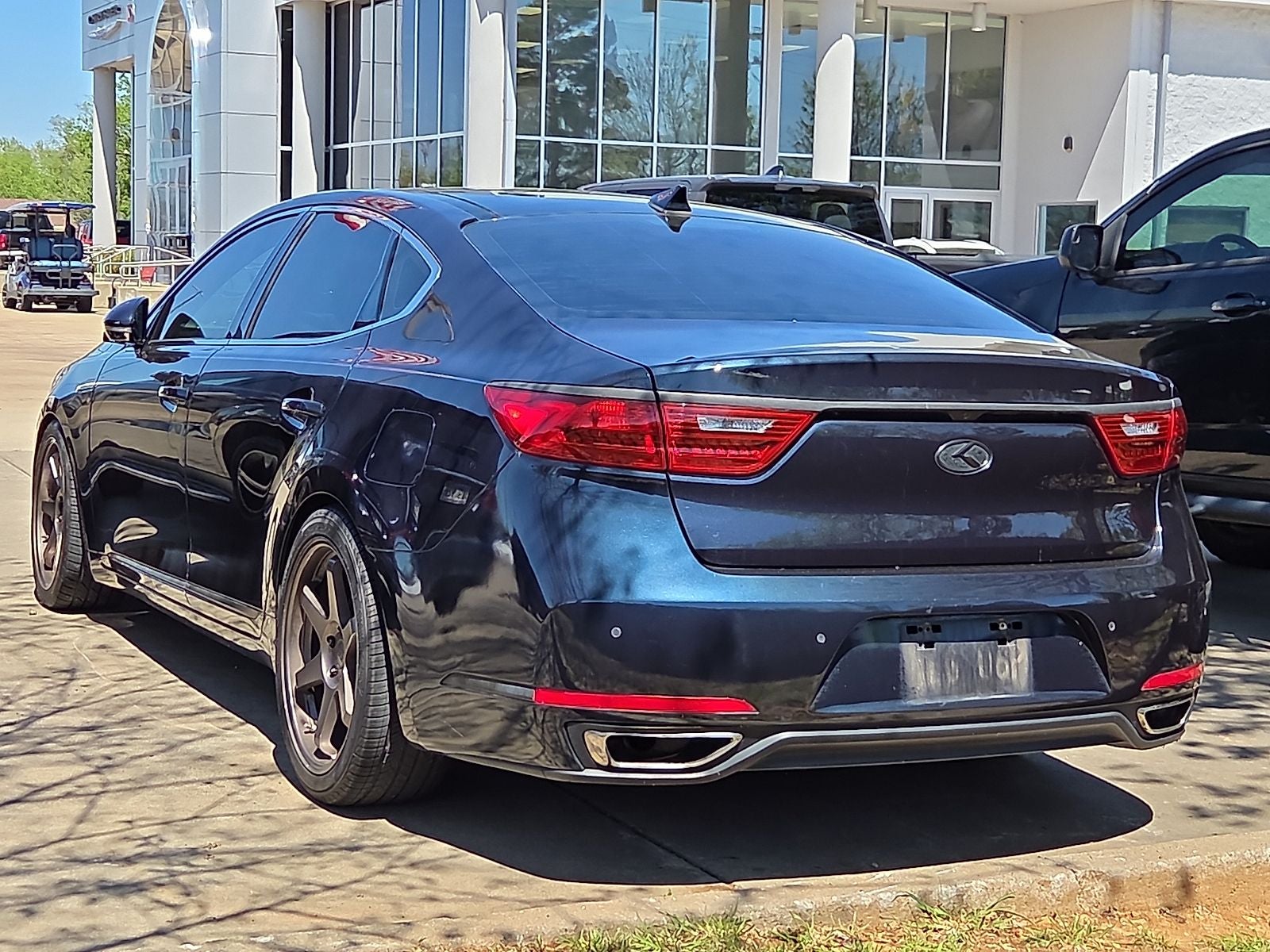 2017 Kia Cadenza Limited