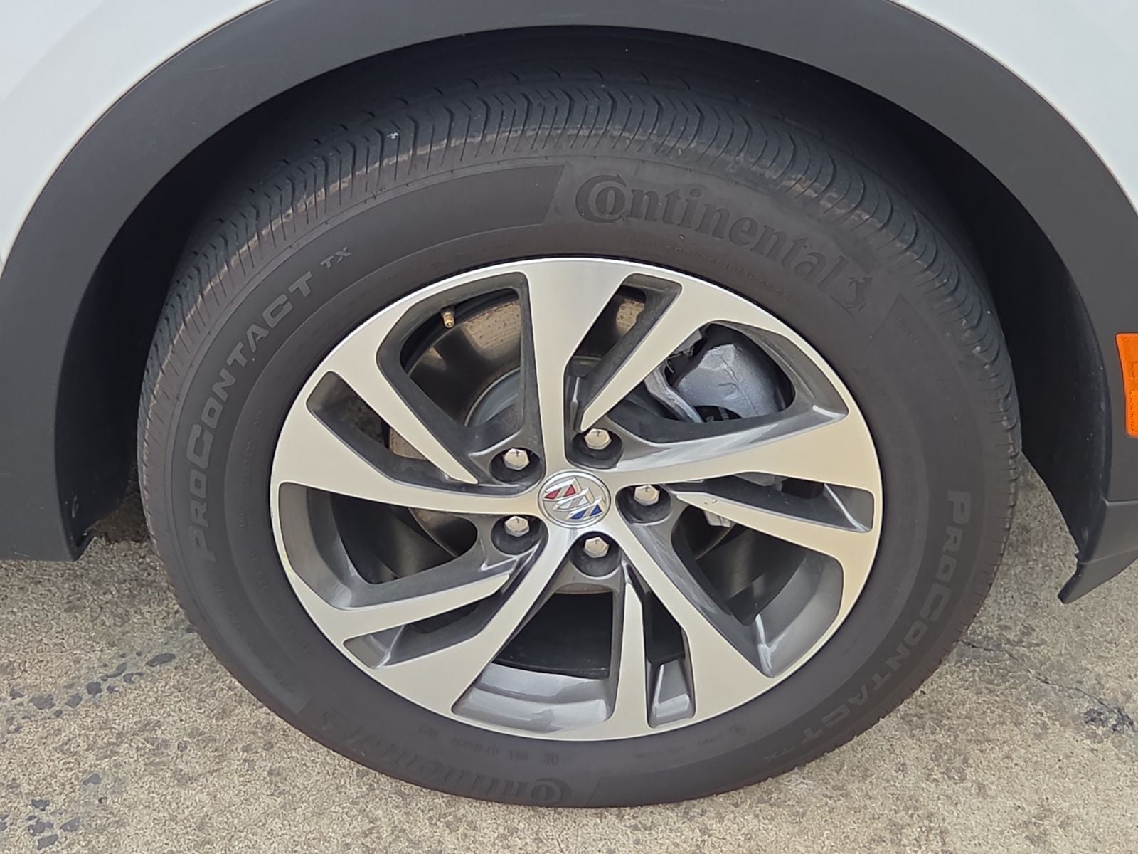 2023 Buick Envision Essence AWD