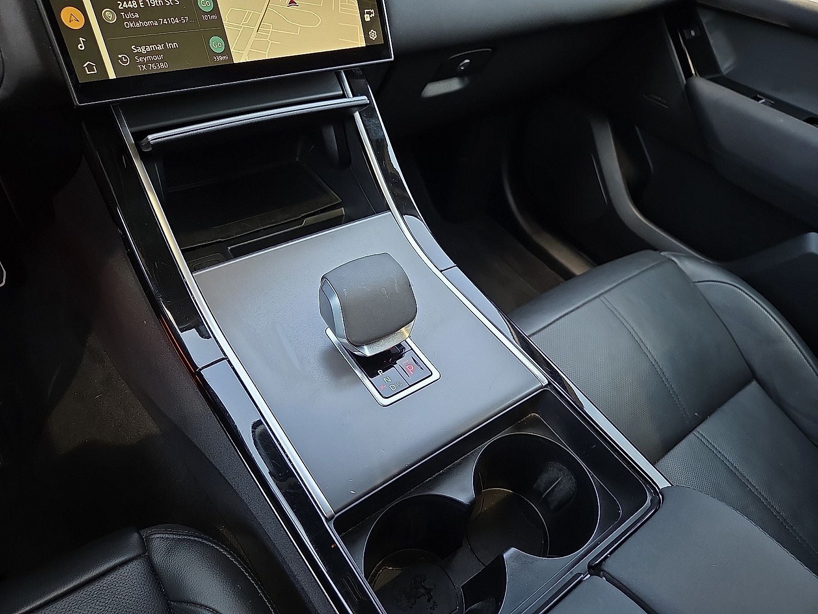 2025 Land Rover Range Rover Velar P250 Dynamic SE