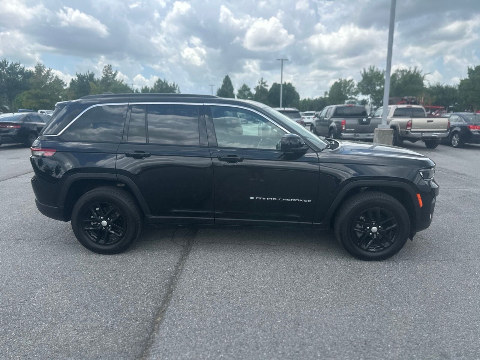 2024 Jeep Grand Cherokee Laredo X
