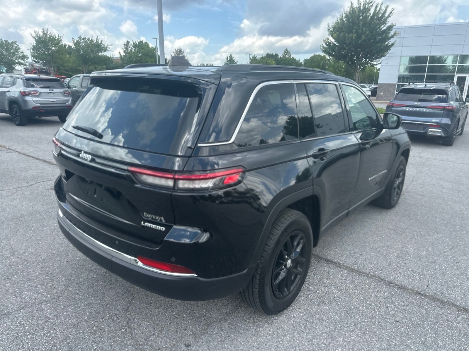 2024 Jeep Grand Cherokee Laredo X
