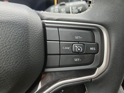 2023 Jeep Wagoneer Base