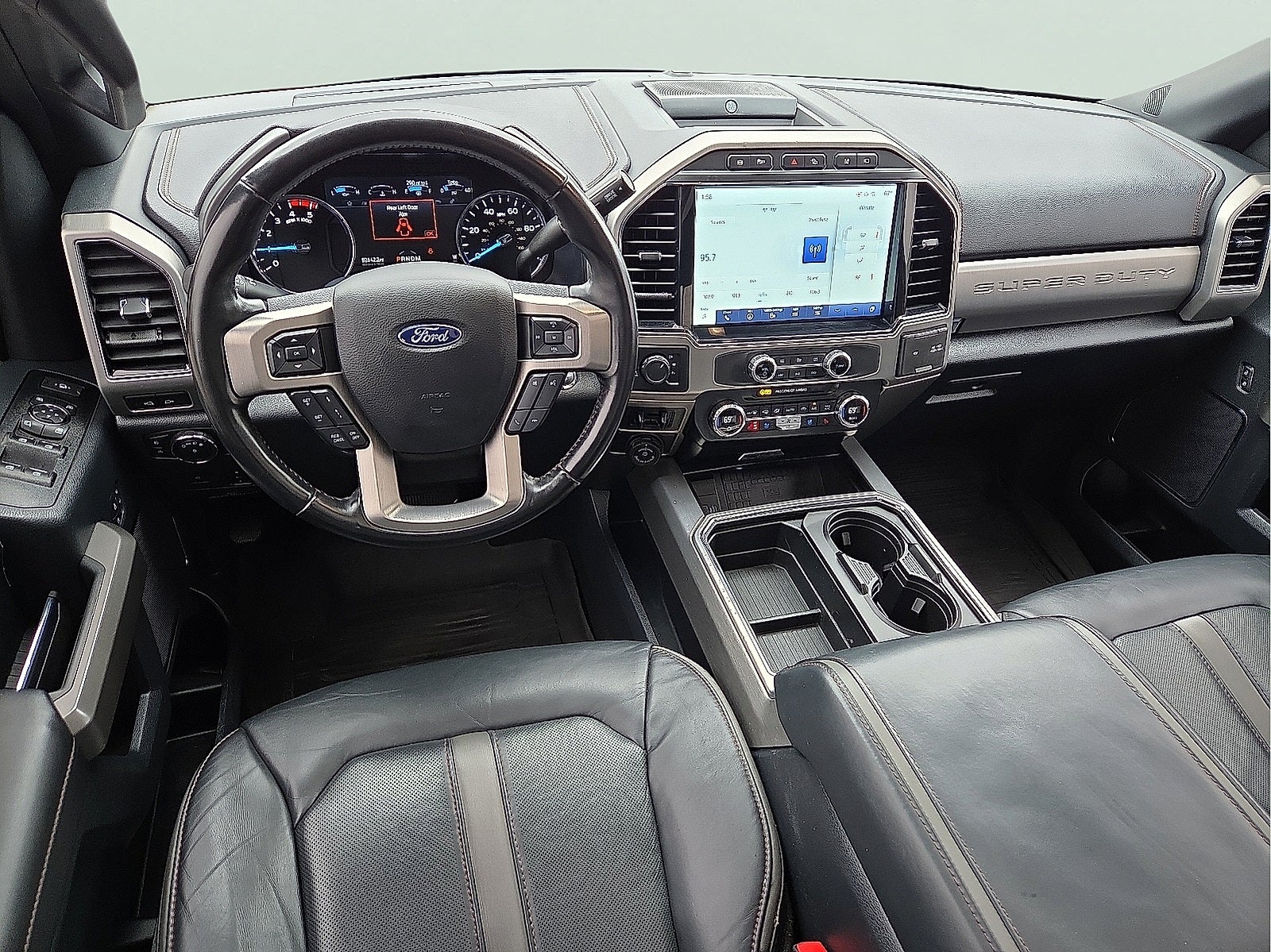 2022 Ford F-350SD Platinum