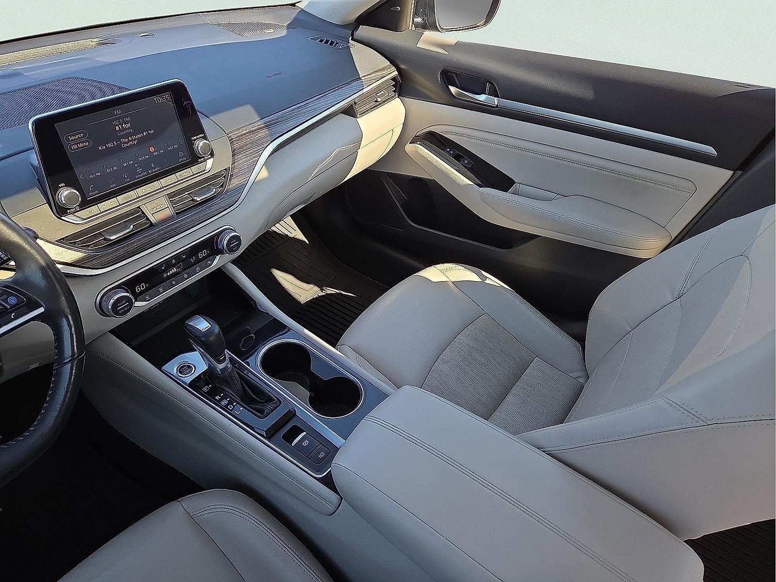 2022 Nissan Altima 2.5 SL