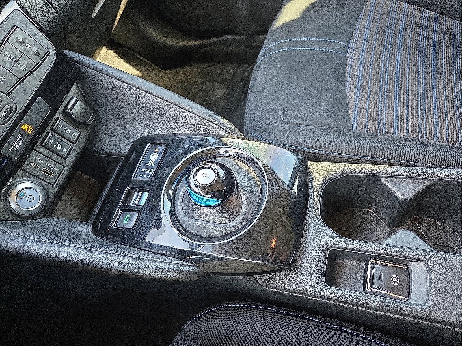 2022 Nissan Leaf SV Plus