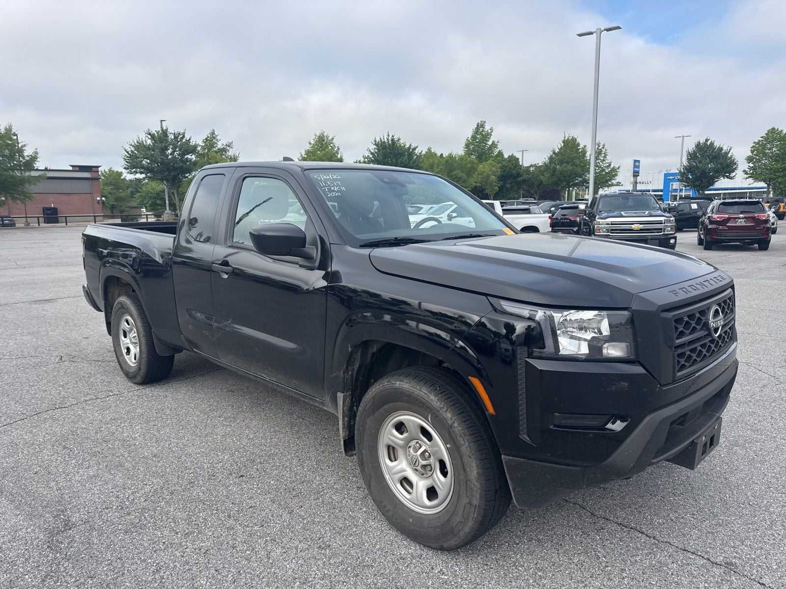 2024 Nissan Frontier S
