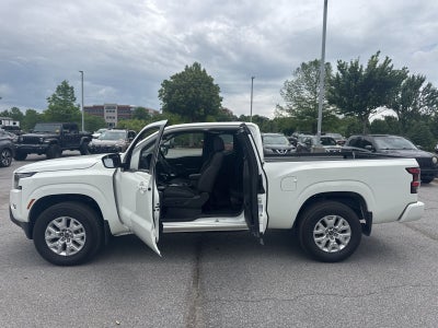 2024 Nissan Frontier SV