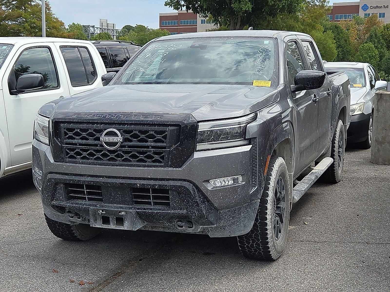 2023 Nissan Frontier SV