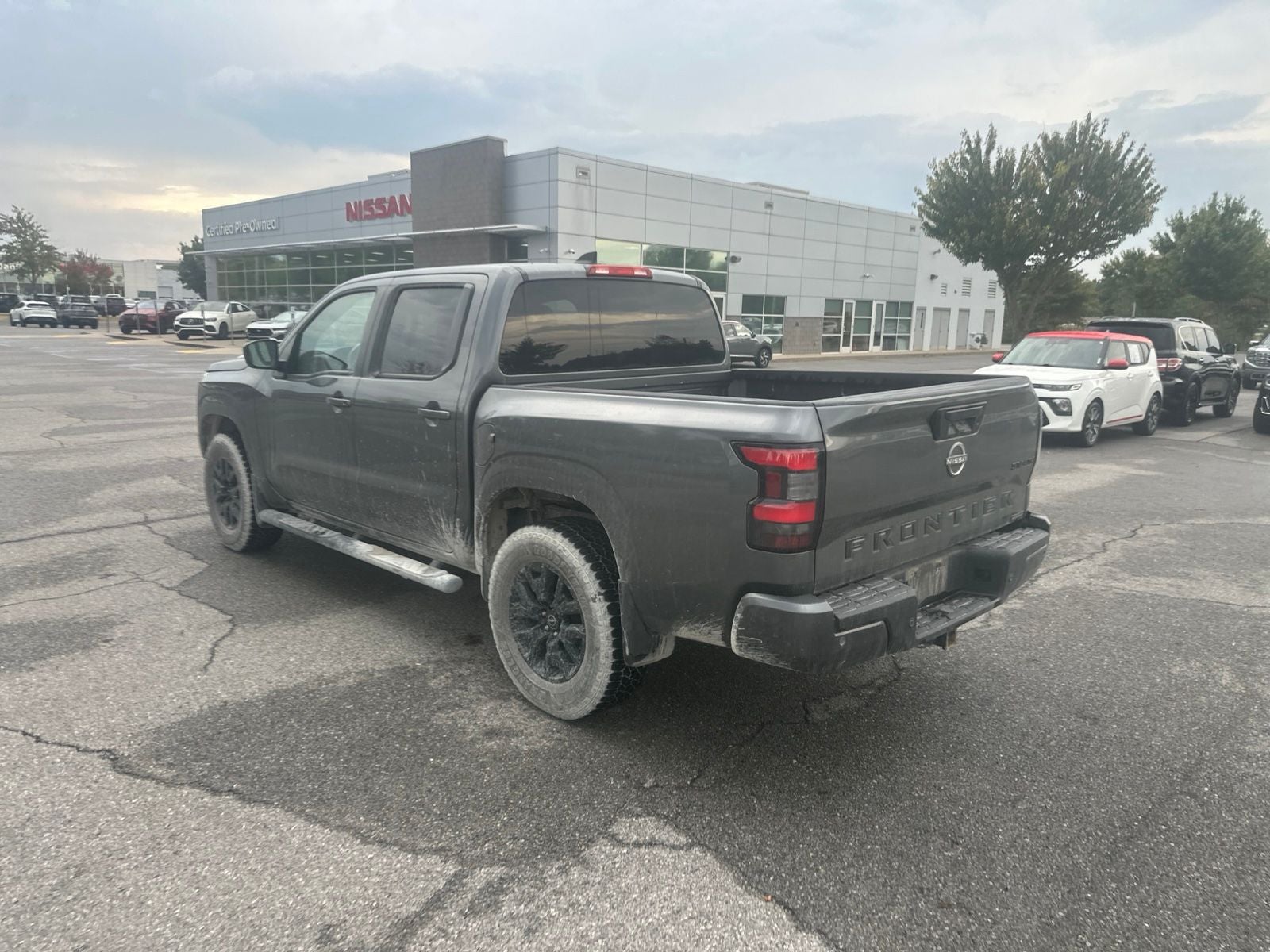 2023 Nissan Frontier SV