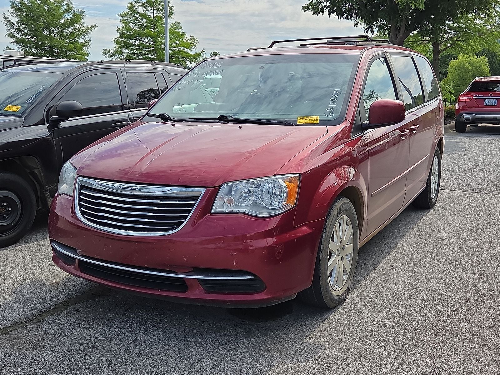 2016 Chrysler Town & Country LX