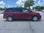 2016 Chrysler Town & Country LX