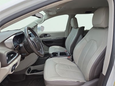 2017 Chrysler Pacifica Touring L Plus