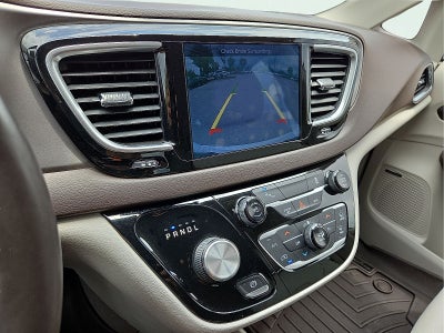 2017 Chrysler Pacifica Touring L Plus