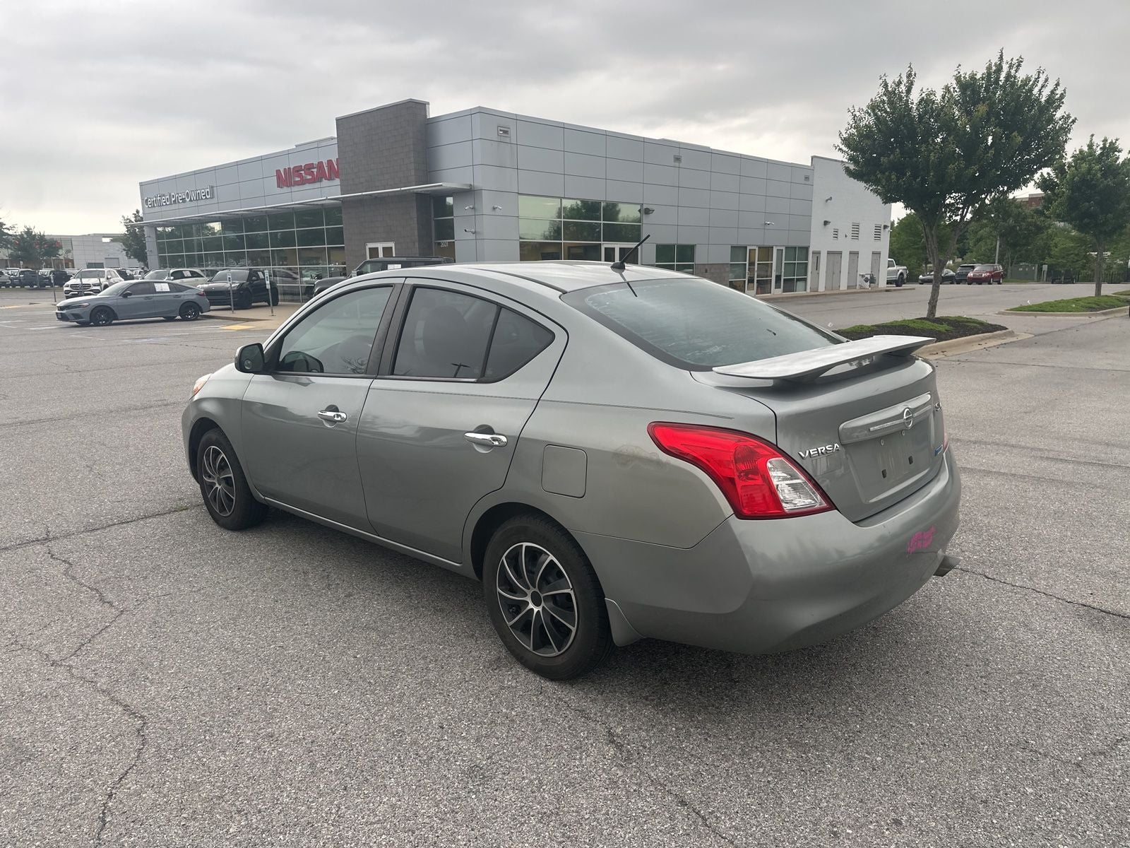 2012 Nissan Versa 1.6 SV