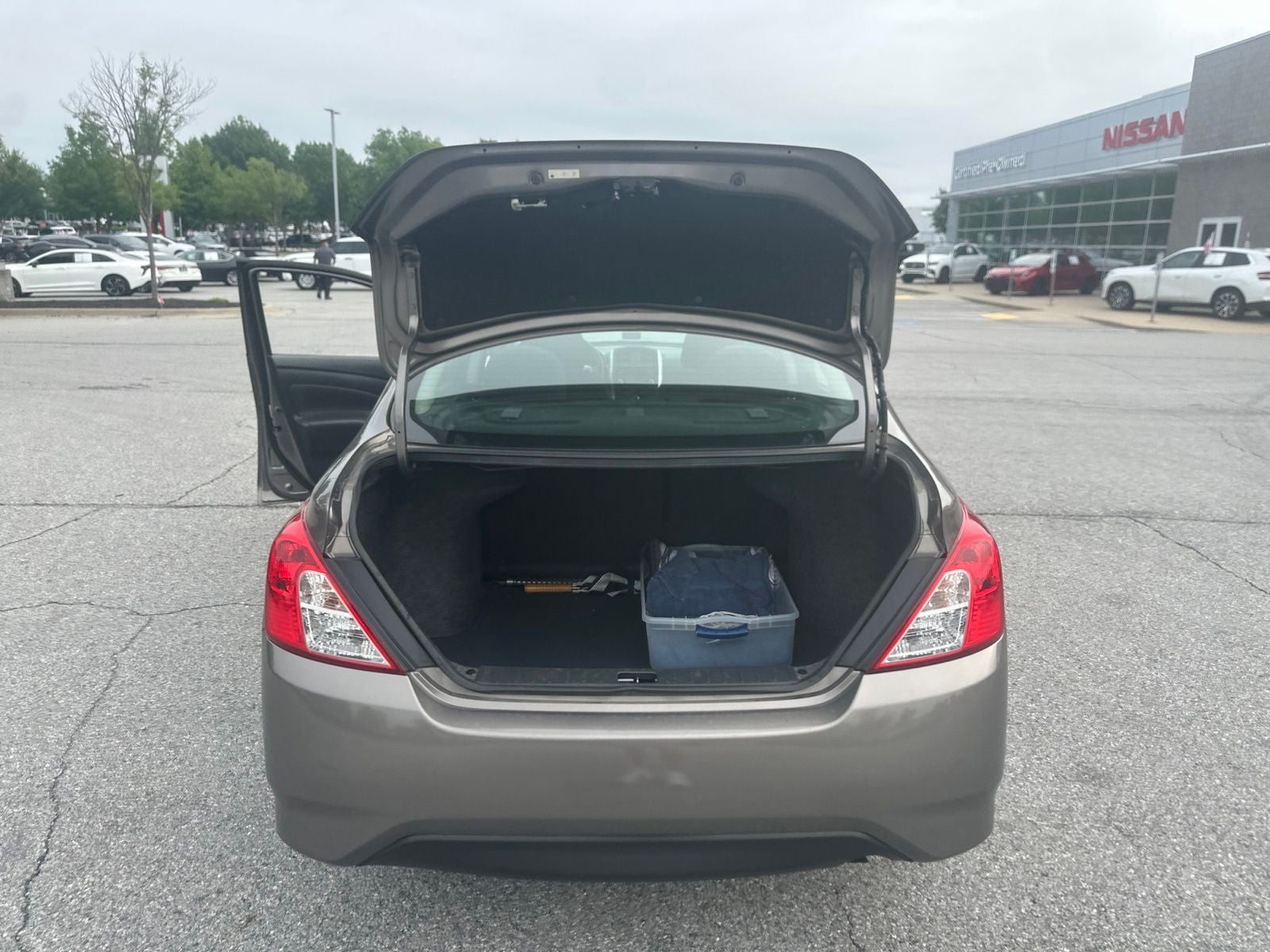 2017 Nissan Versa 1.6 SV