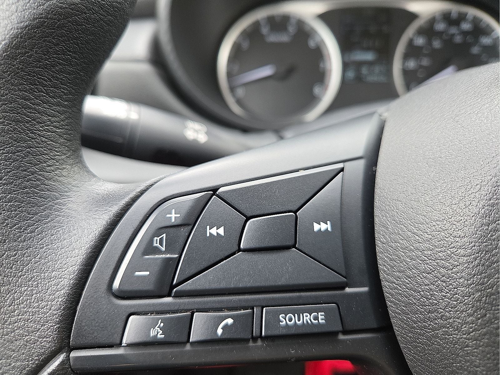 2024 Nissan Versa 1.6 S