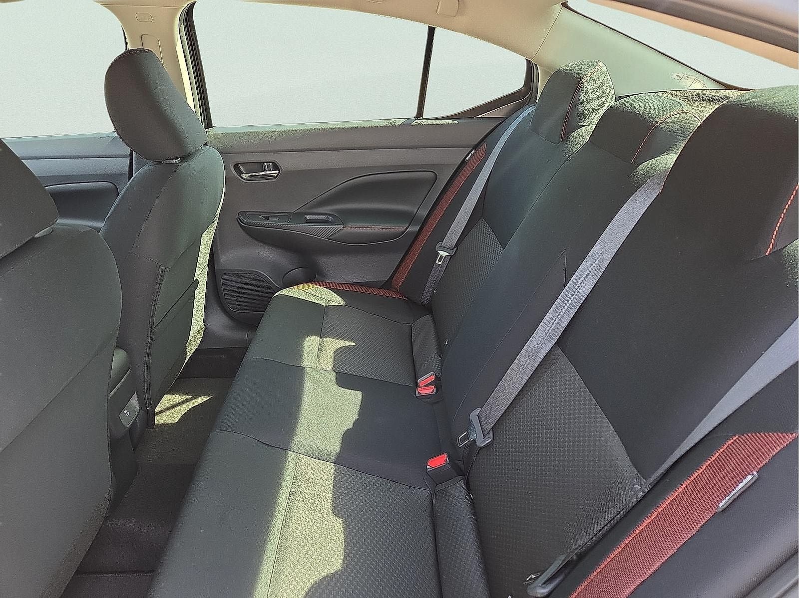 2025 Nissan Versa 1.6 SR