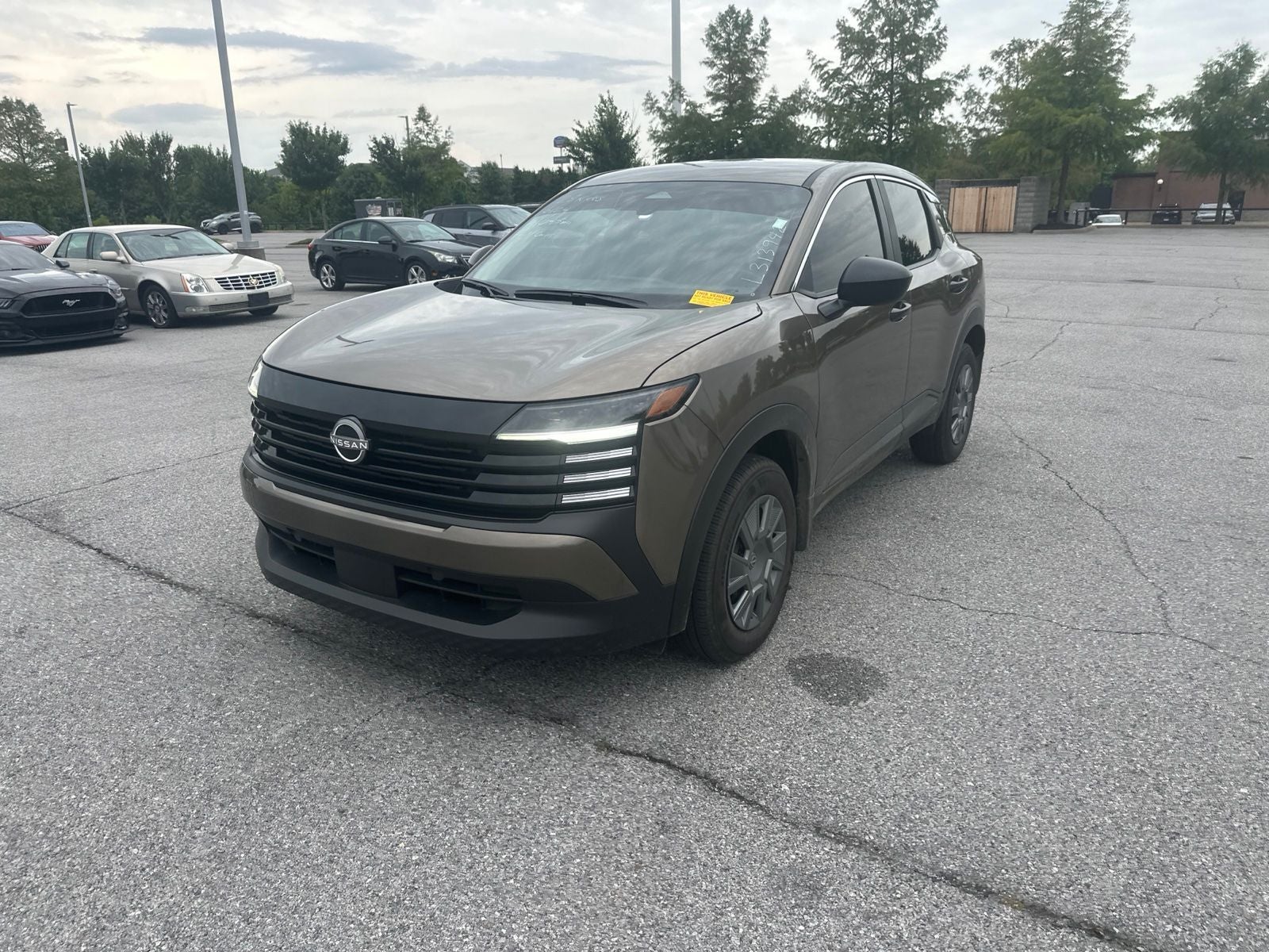 2025 Nissan Kicks S