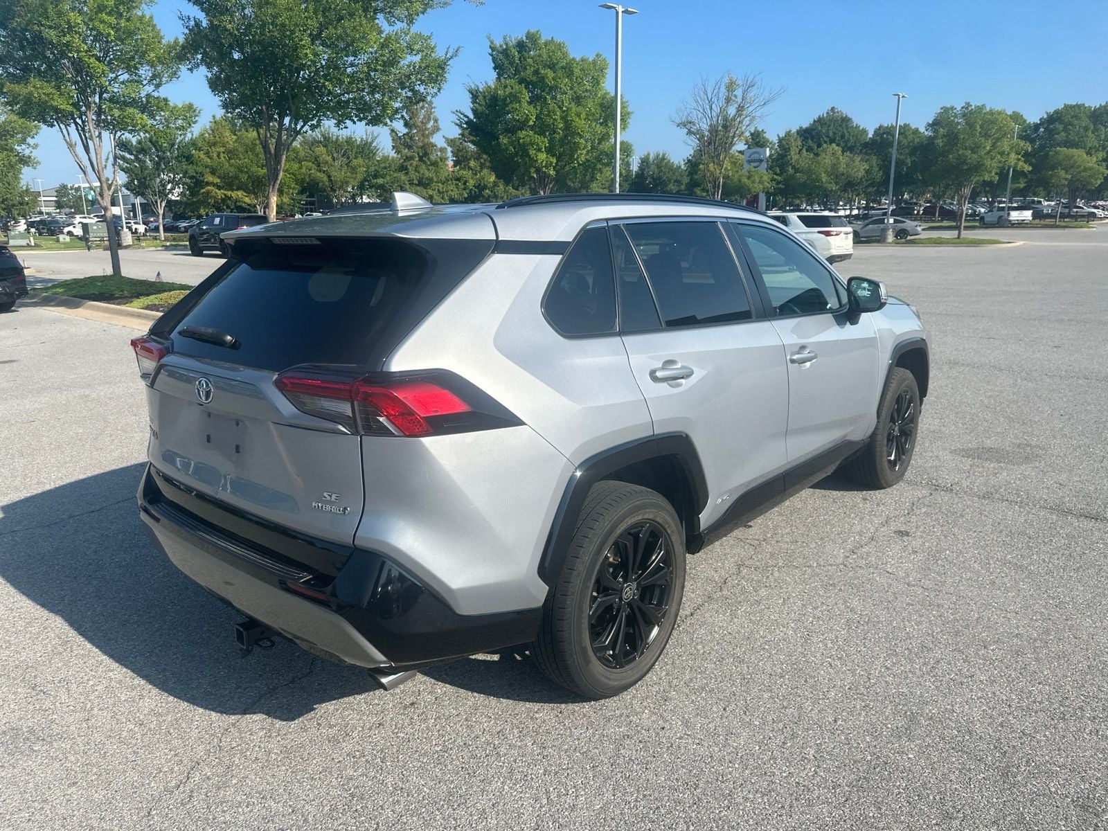 2022 Toyota RAV4 Hybrid SE