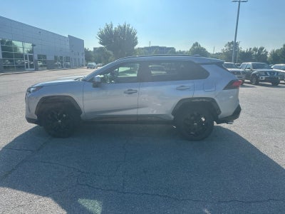 2022 Toyota RAV4 Hybrid SE