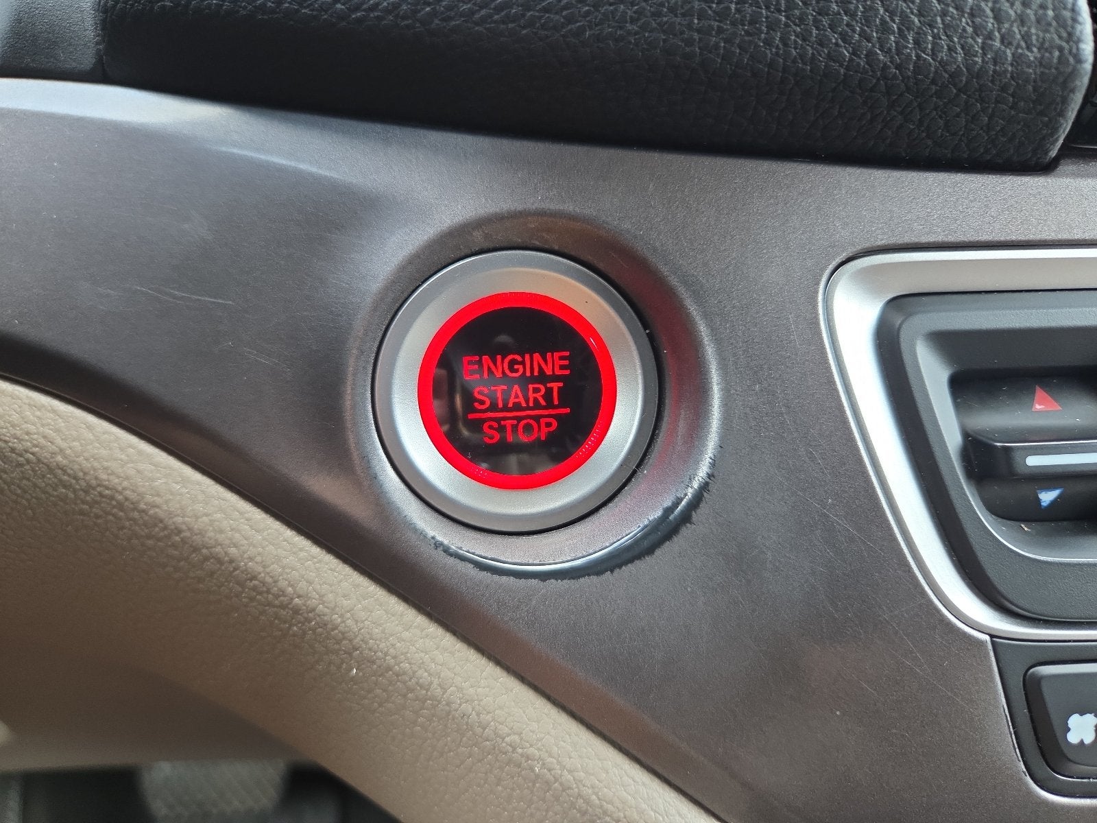 2016 Honda Pilot EX-L w/Rear Entertainment System
