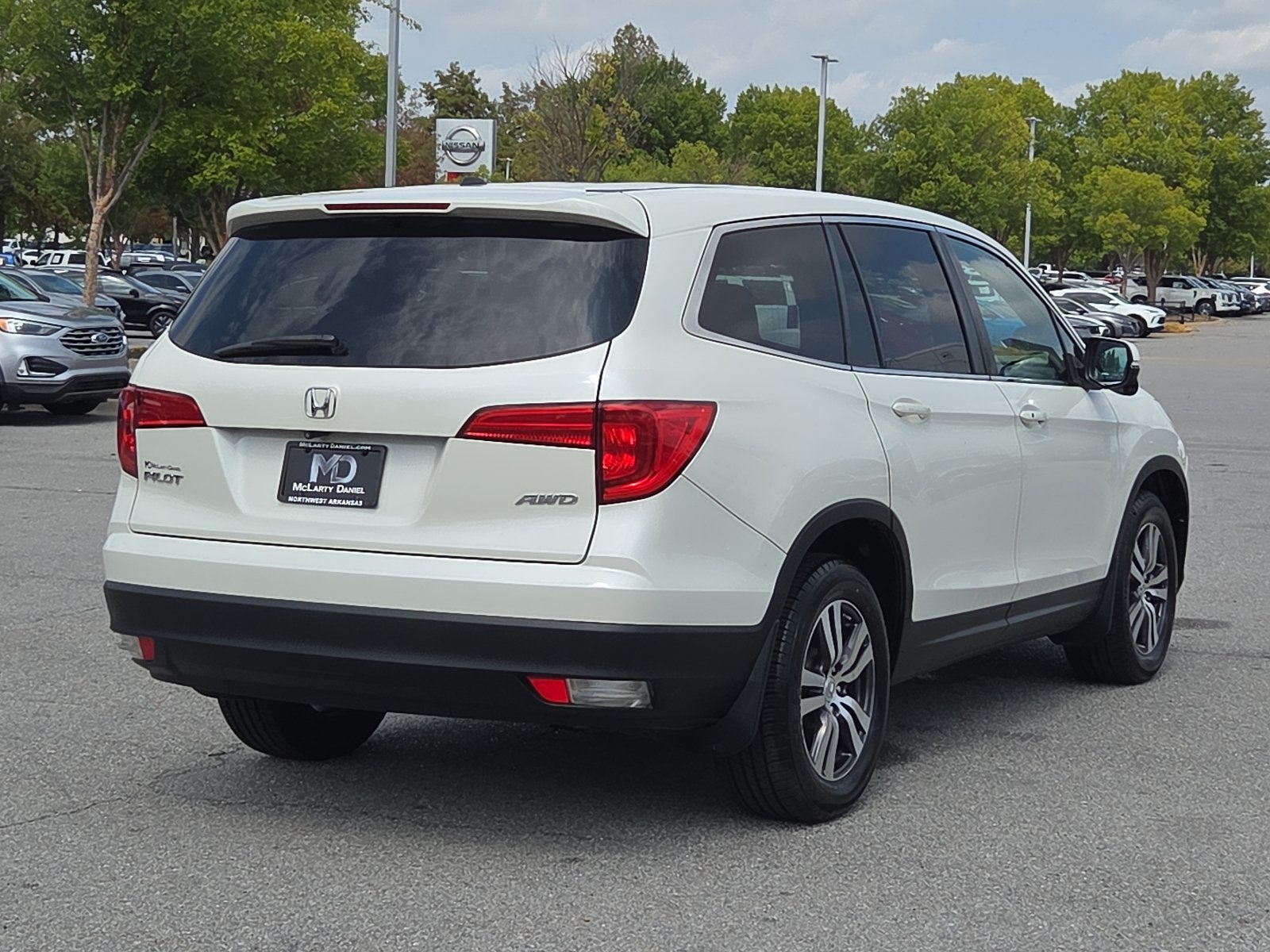 2016 Honda Pilot EX-L w/Rear Entertainment System