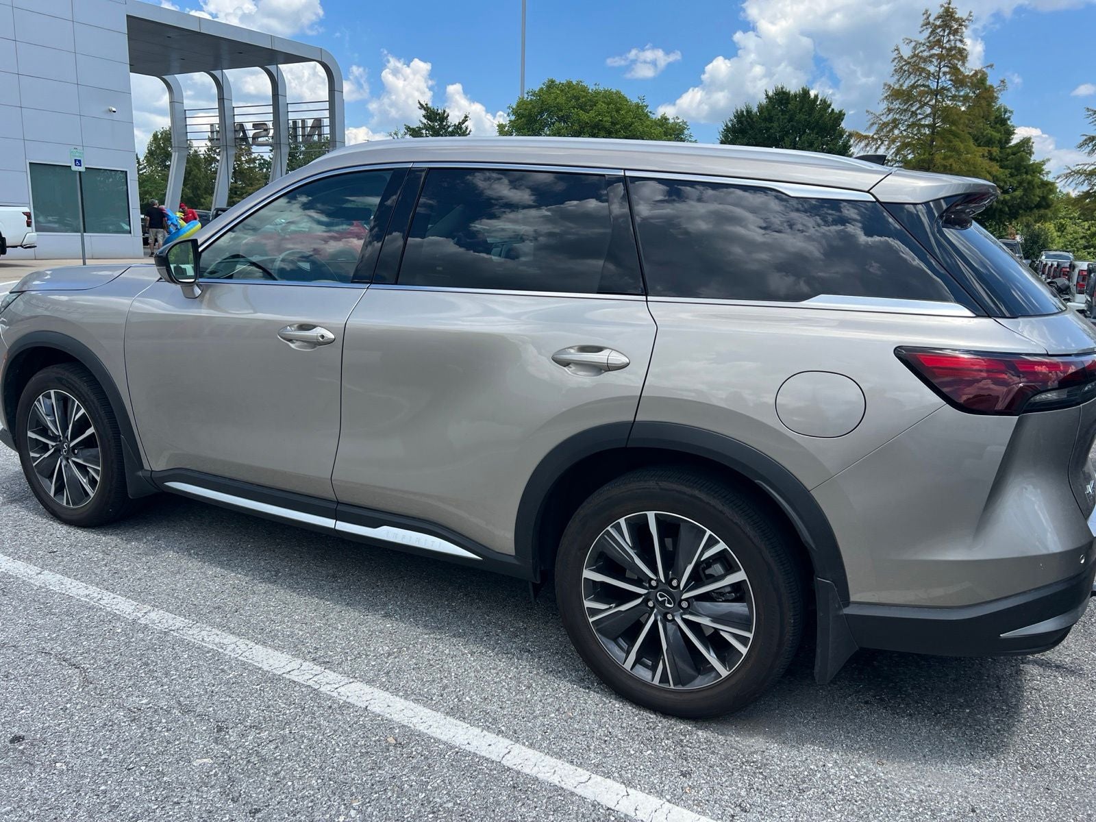 2026 INFINITI QX60 LUXE