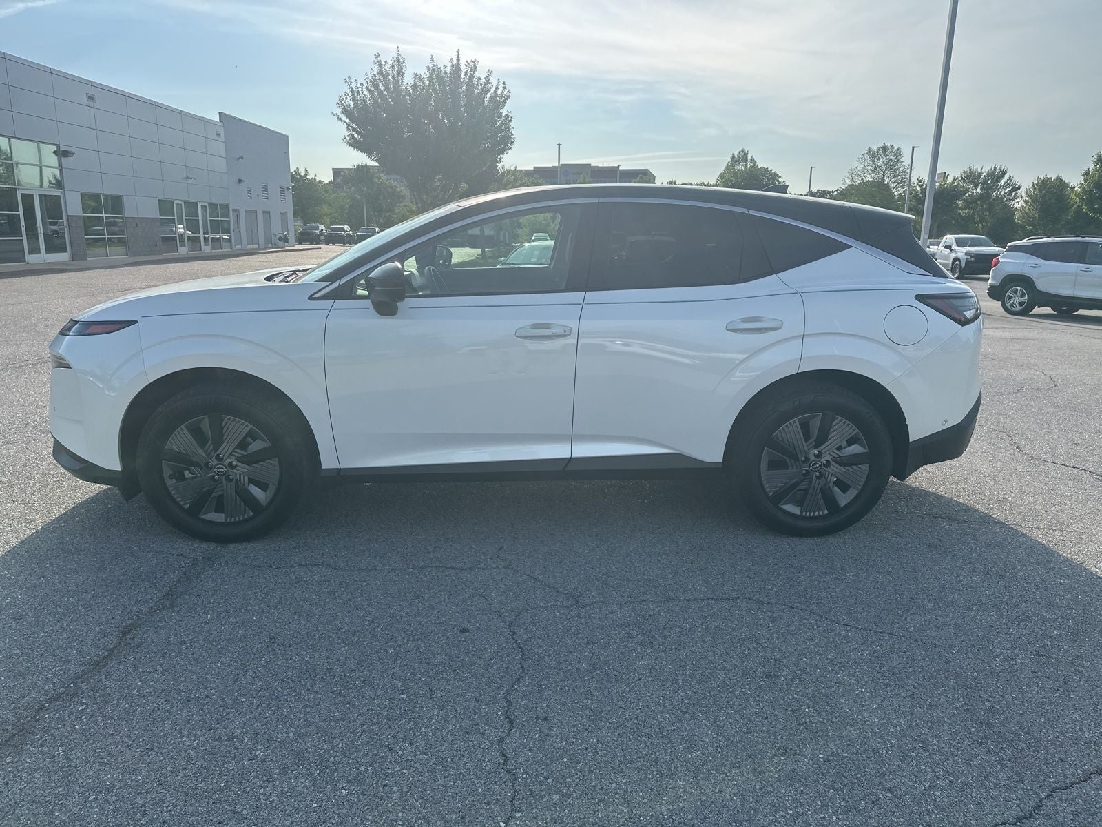 2025 Nissan Murano SL