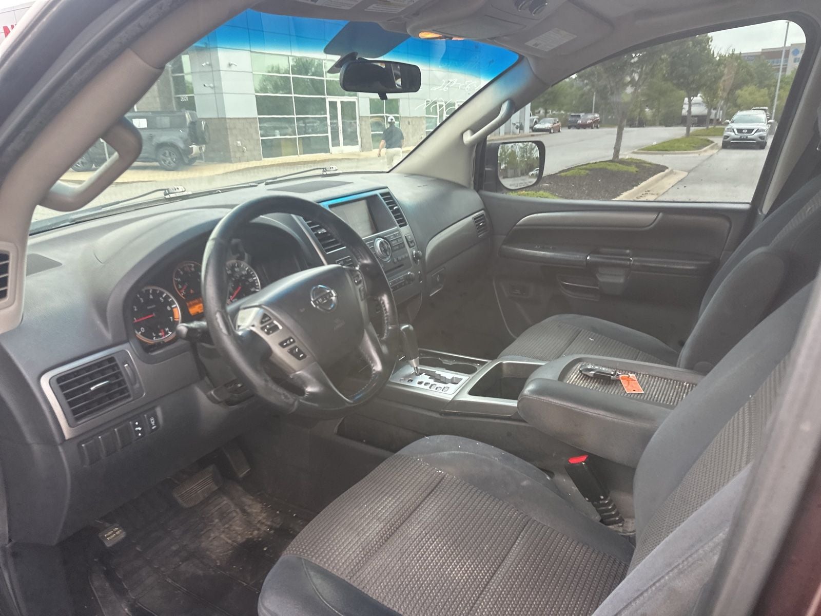 2013 Nissan Armada SV