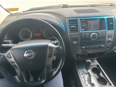 2013 Nissan Armada SV