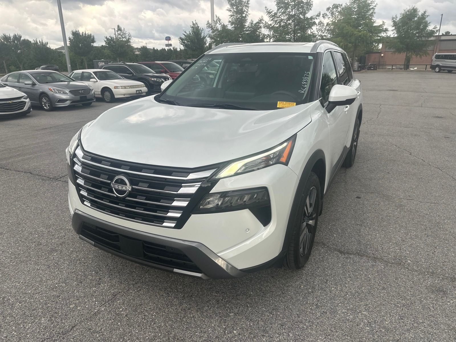 2024 Nissan Rogue SL