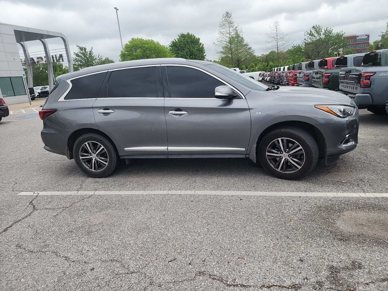 2018 INFINITI QX60 Base