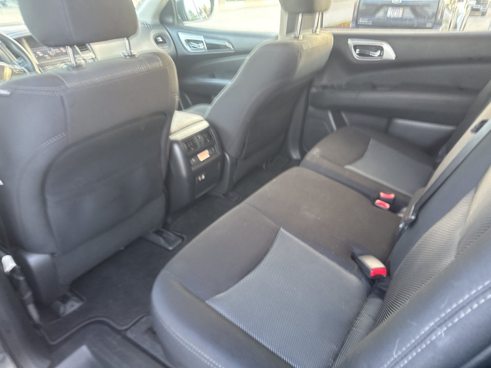2020 Nissan Pathfinder S