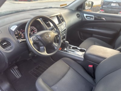 2020 Nissan Pathfinder S