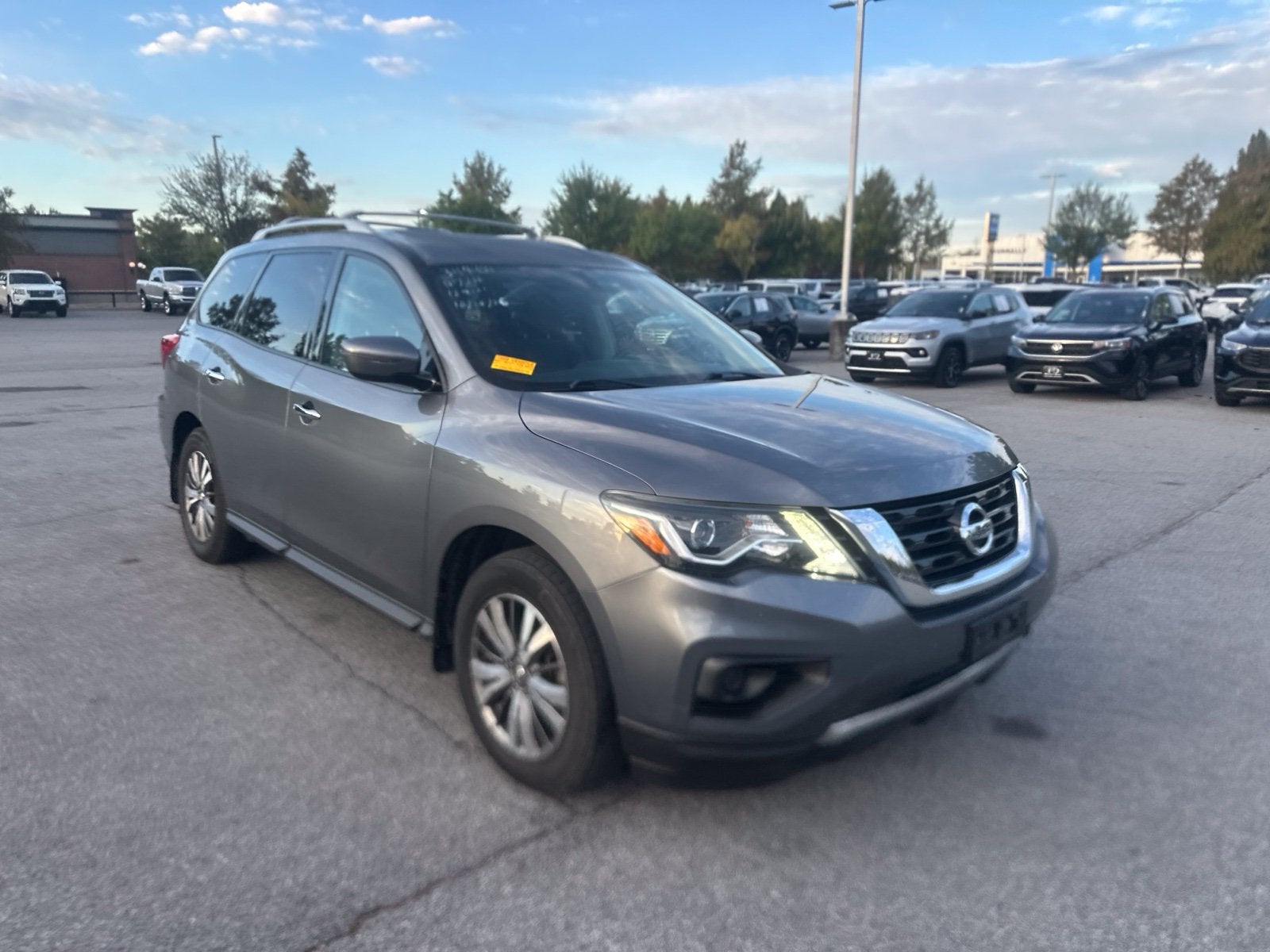 2020 Nissan Pathfinder S