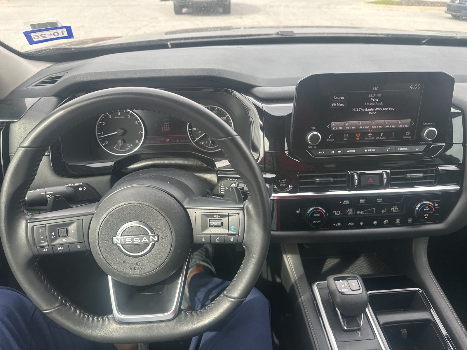 2025 Nissan Pathfinder SV