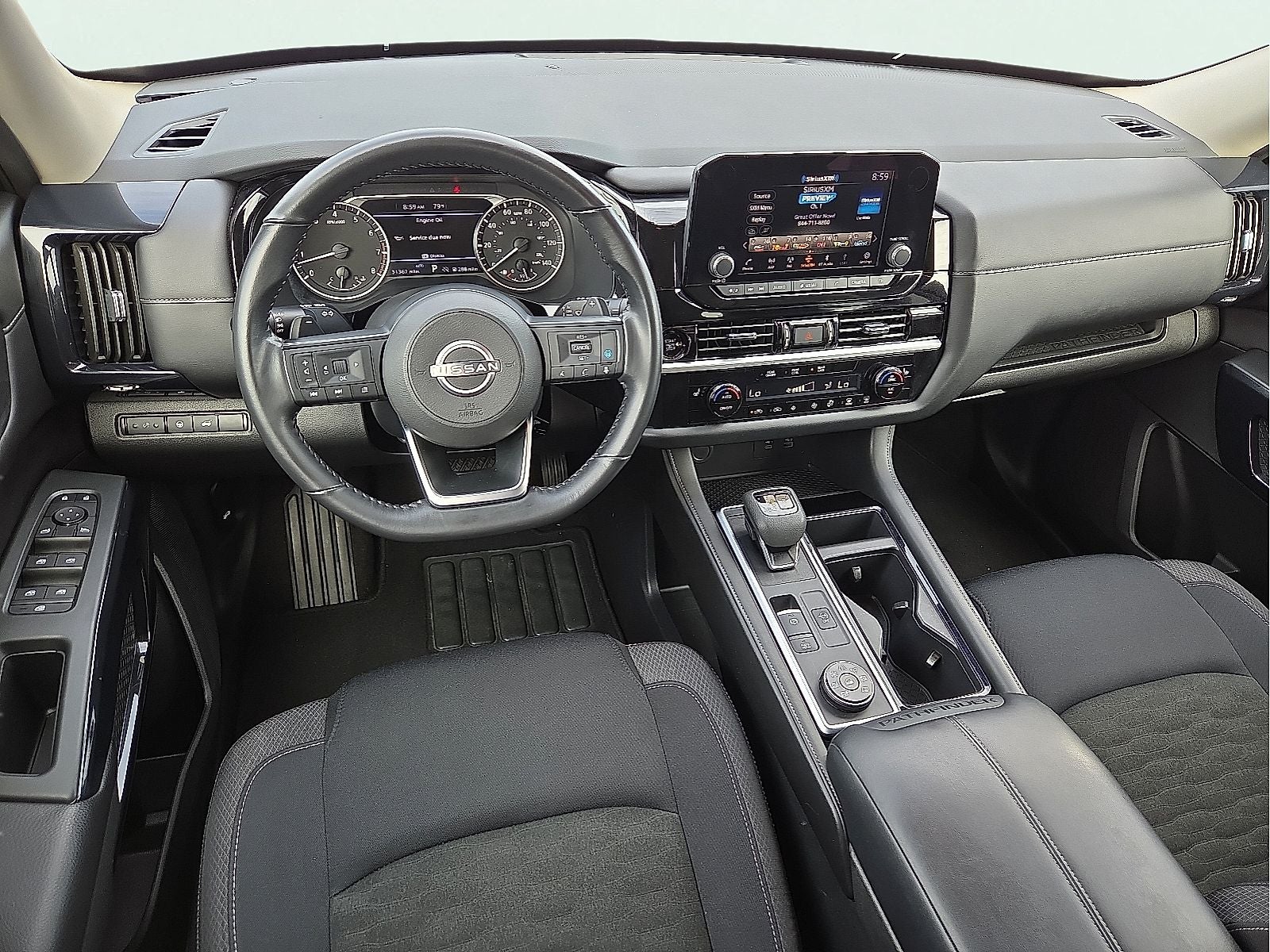 2025 Nissan Pathfinder SV