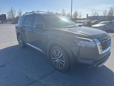 2022 Nissan Pathfinder Platinum