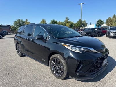 2021 Toyota Sienna XSE 7 Passenger
