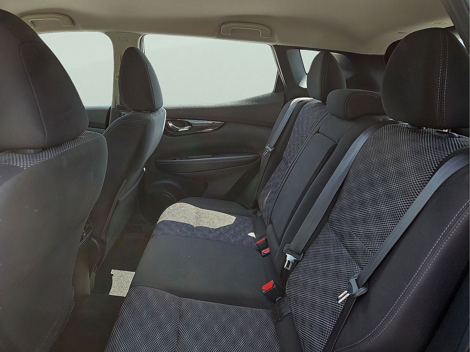 2017 Nissan Rogue Sport SV