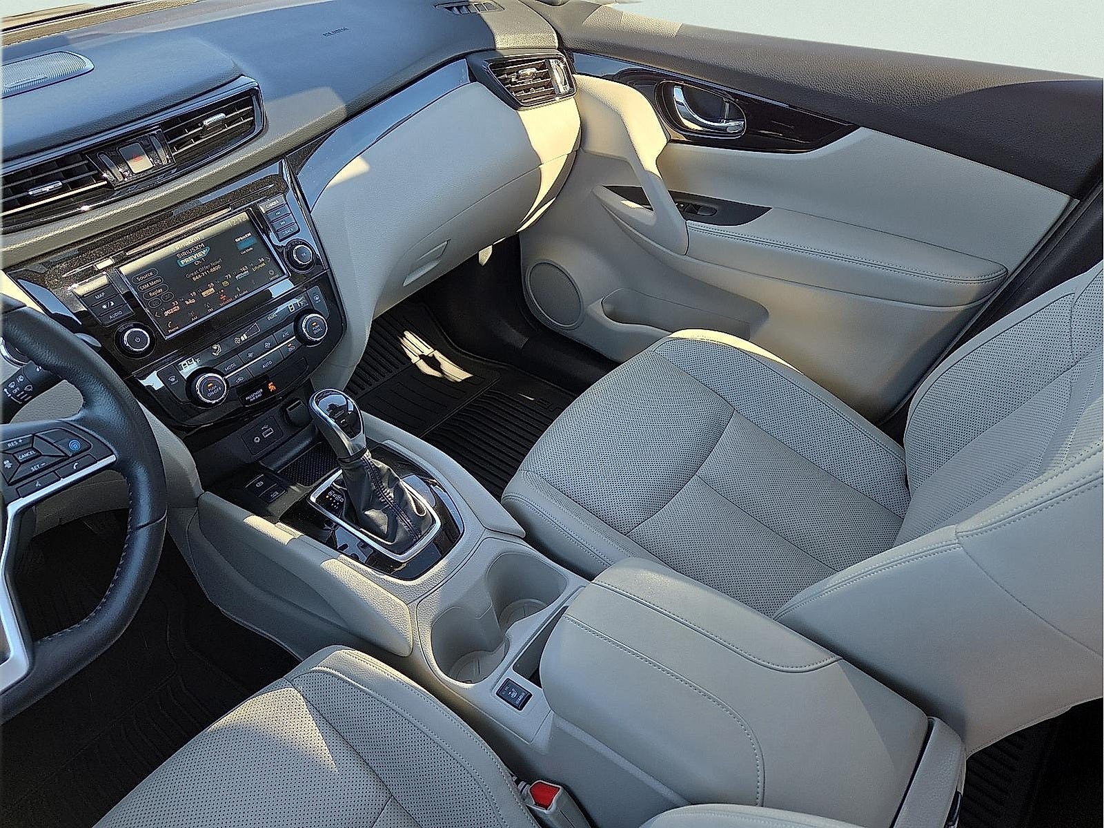 2021 Nissan Rogue Sport SL