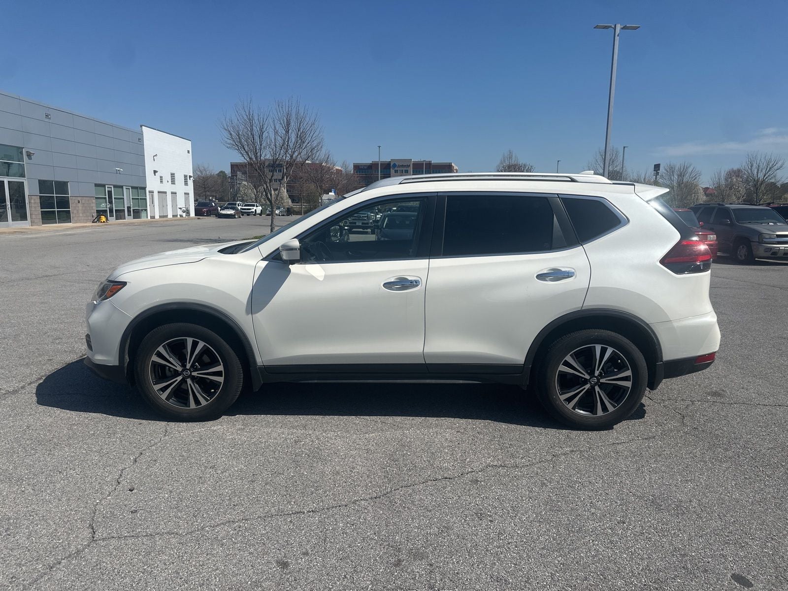 2020 Nissan Rogue SV