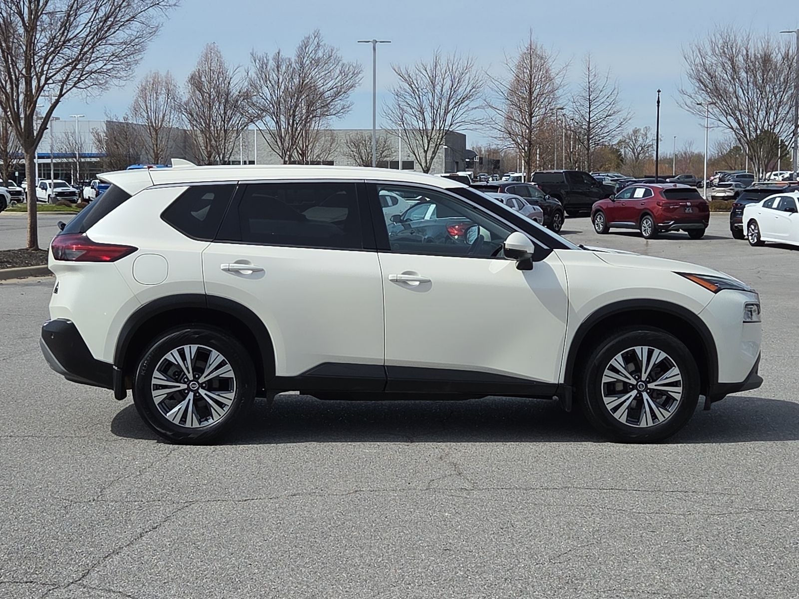 2021 Nissan Rogue SV