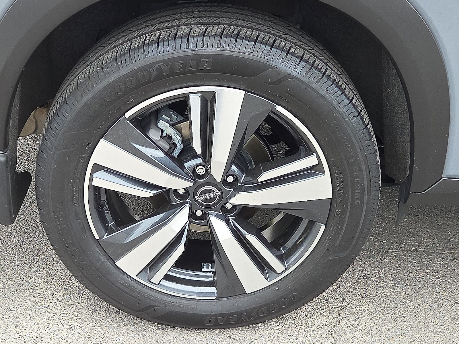 2024 Nissan Rogue SL